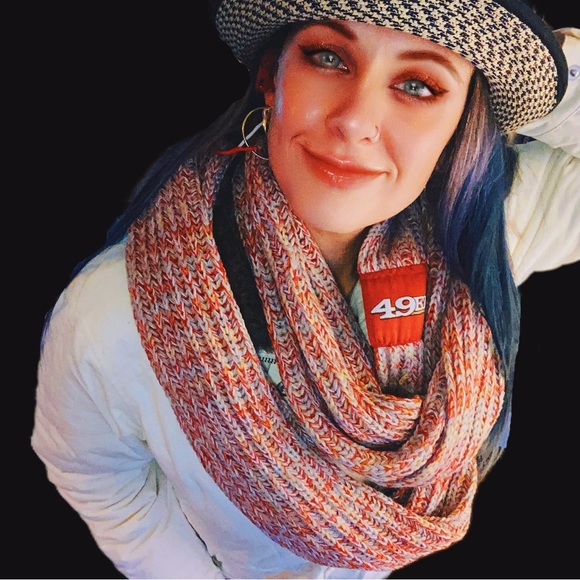 Womens Knit Red San Francisco 49ers NFL Infinity Neck Scarf Forever Collectibles - Picture 13 of 15